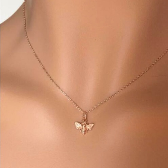 Jewelry - Bumblebee Gold Pedant Necklace, nice Necklace, cute Necklace.